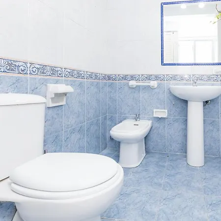 Ramirez De Madrid Center Apartment. *